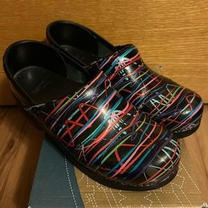 Dansko Patent Streamers print clog